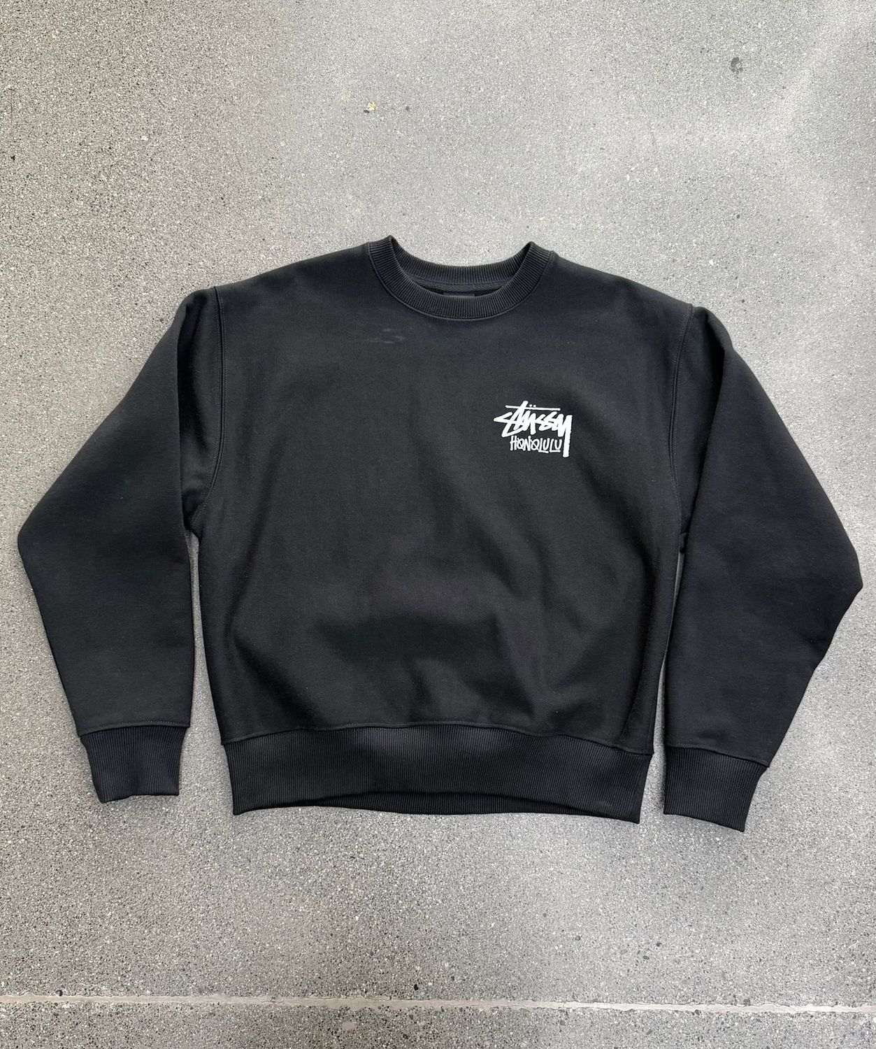 Stüssy Honolulu Chapter Limited Black Fleece Crewneck Size Small, PREOWNED