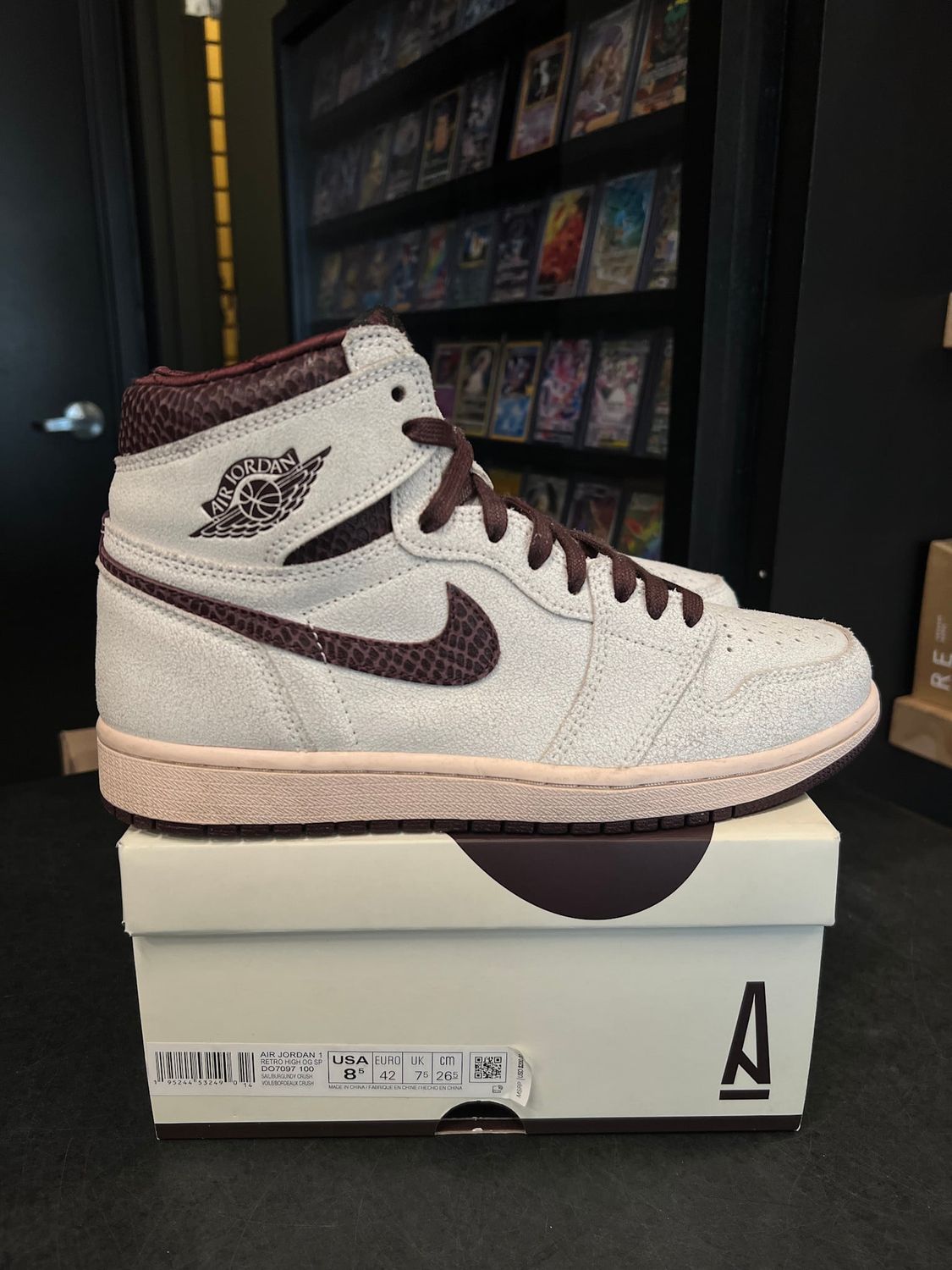 Jordan 1 Retro High OG A Ma Maniére Size 8.5, PREOWNED*