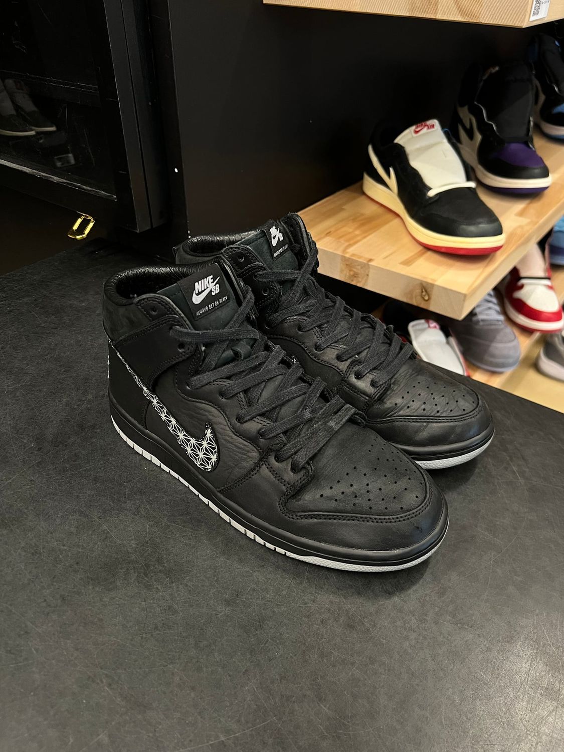 Nike SB Dunk High Black Bar Size 10.5, PREOWNED