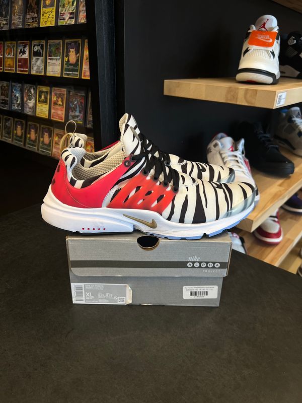 Nike Air Presto South Korea Size XL, PREOWNED