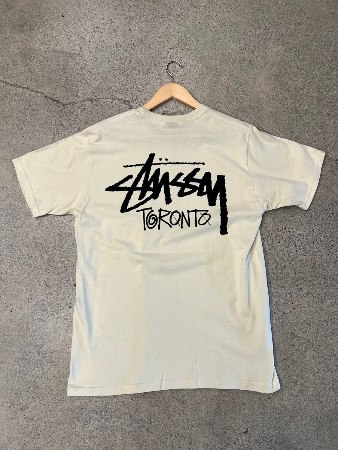 Stussy Chapter Tee Toronto Tee Cream Size Medium, DS BRAND NEW
