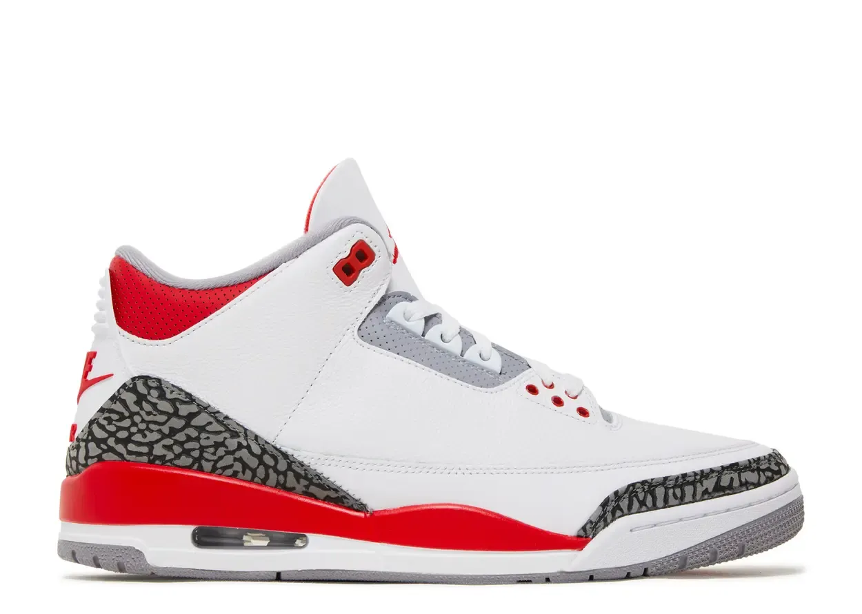 Jordan 3 Retro Fire Red (2022) Size 12.5, DS BRAND NEW DAMAGED LID*