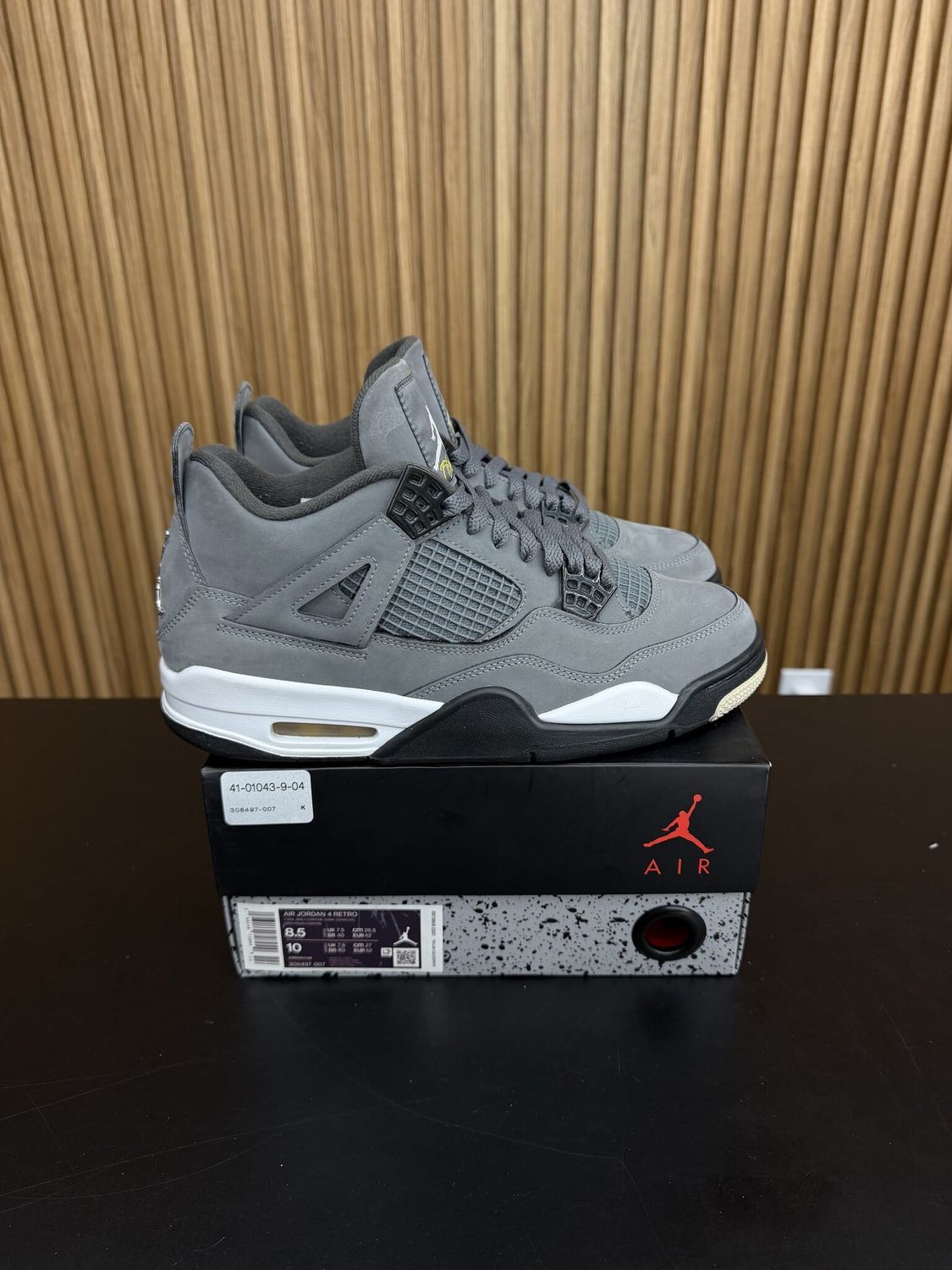 Jordan 4 Retro Cool Grey (2019) Size 8.5, PREOWNED