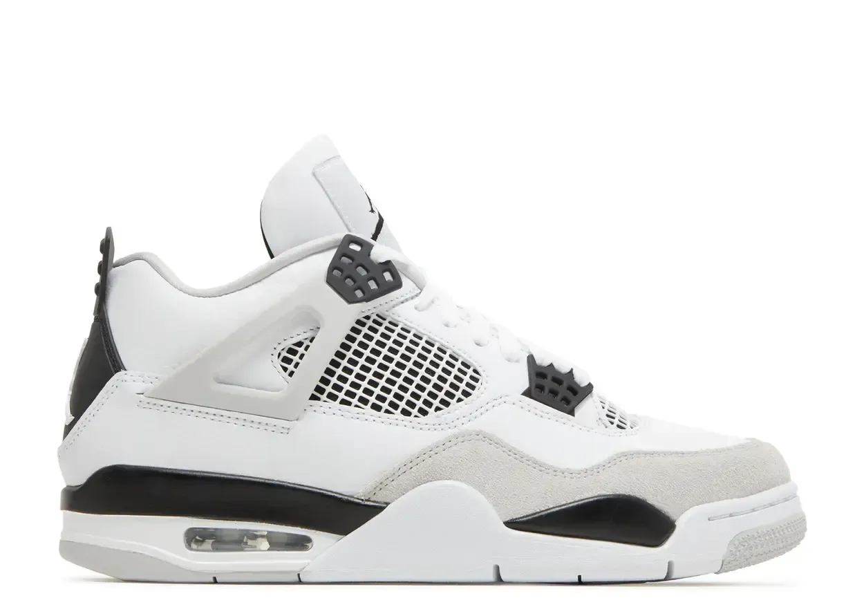 Jordan 4 Retro Military Black Size 7, DS BRAND NEW DAMAGE LID