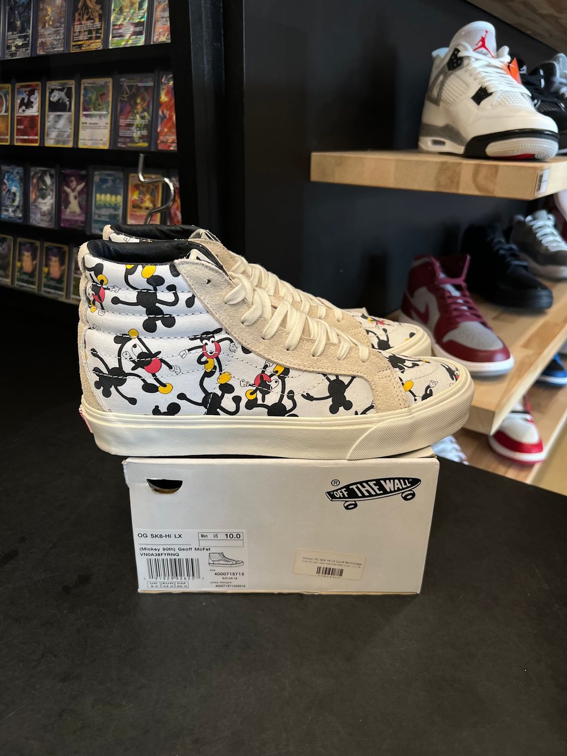 Vans Sk8-Hi LX Mickey 90th Size 10, PREOWNED*