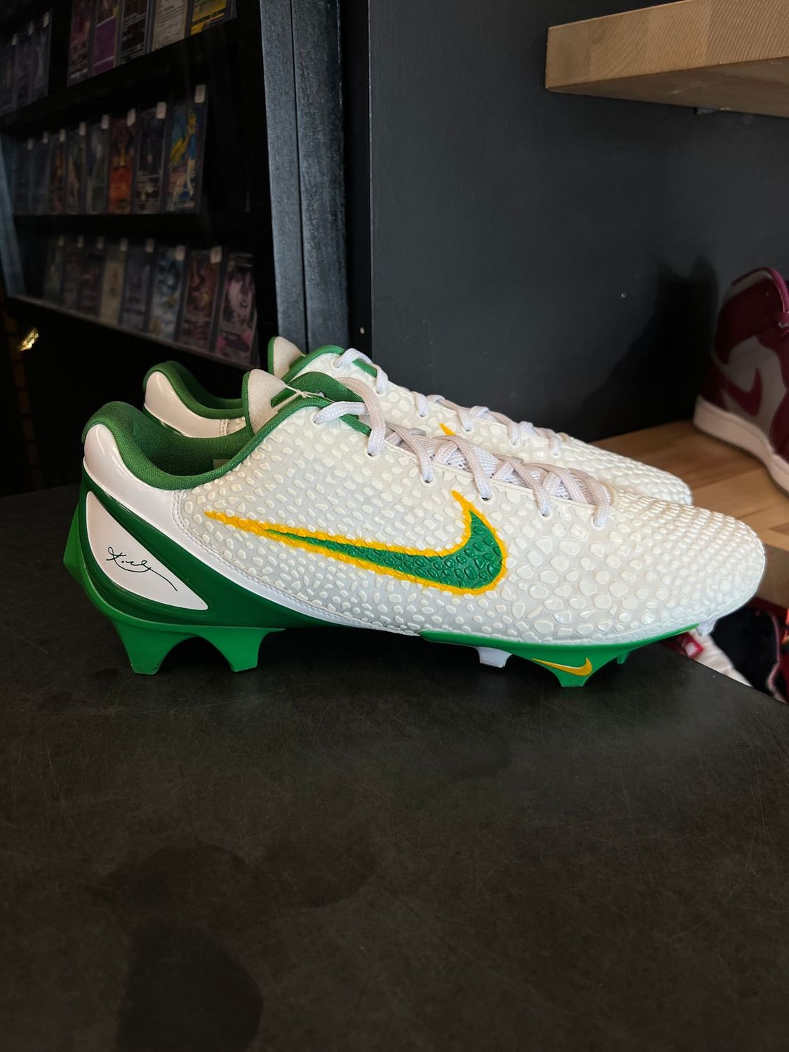 Nike Vapor Edge Kobe VI Oregon Ducks Football Cleats  Size 13, PREOWNED SAMPLE TAG