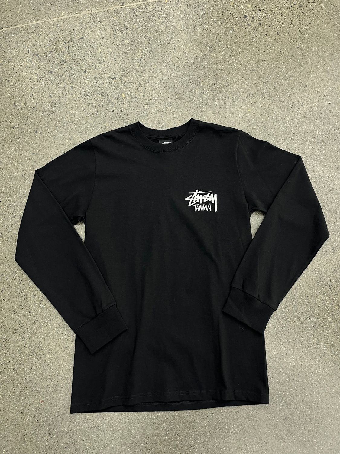 Stussy Chapter L/S Taiwan Black Size Small, DS BRAND NEW