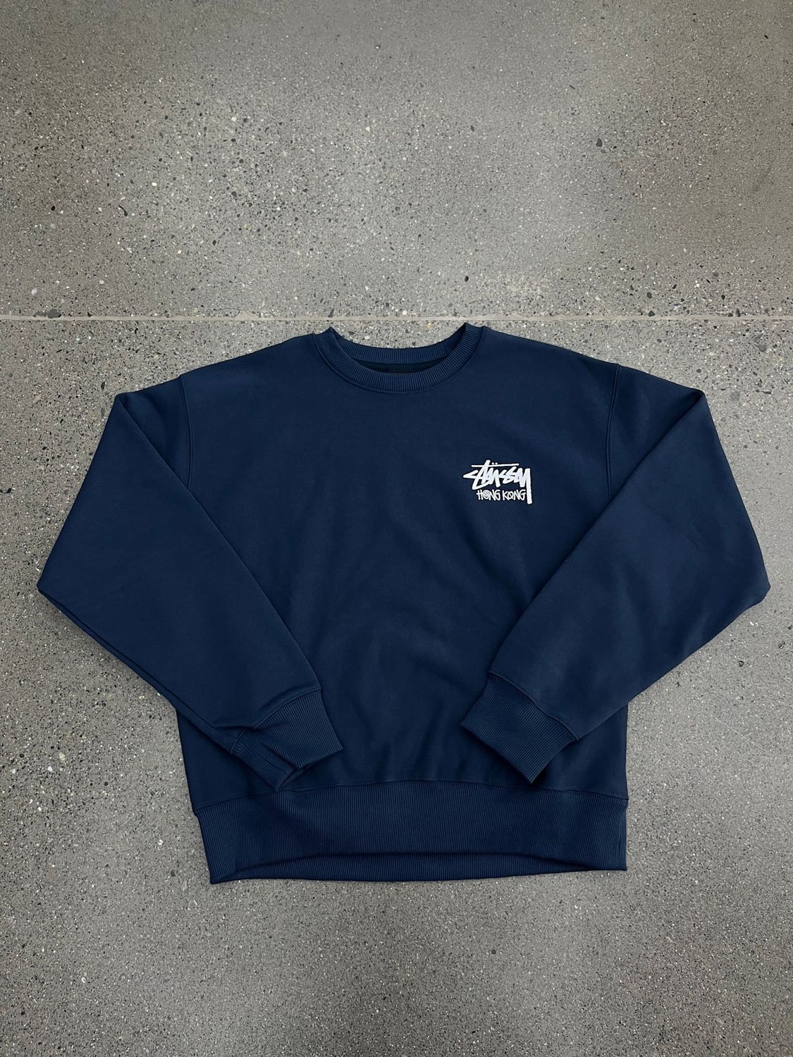 Stussy Chapter Crewneck Hong Kong Navy Size Large, DS BRAND NEW
