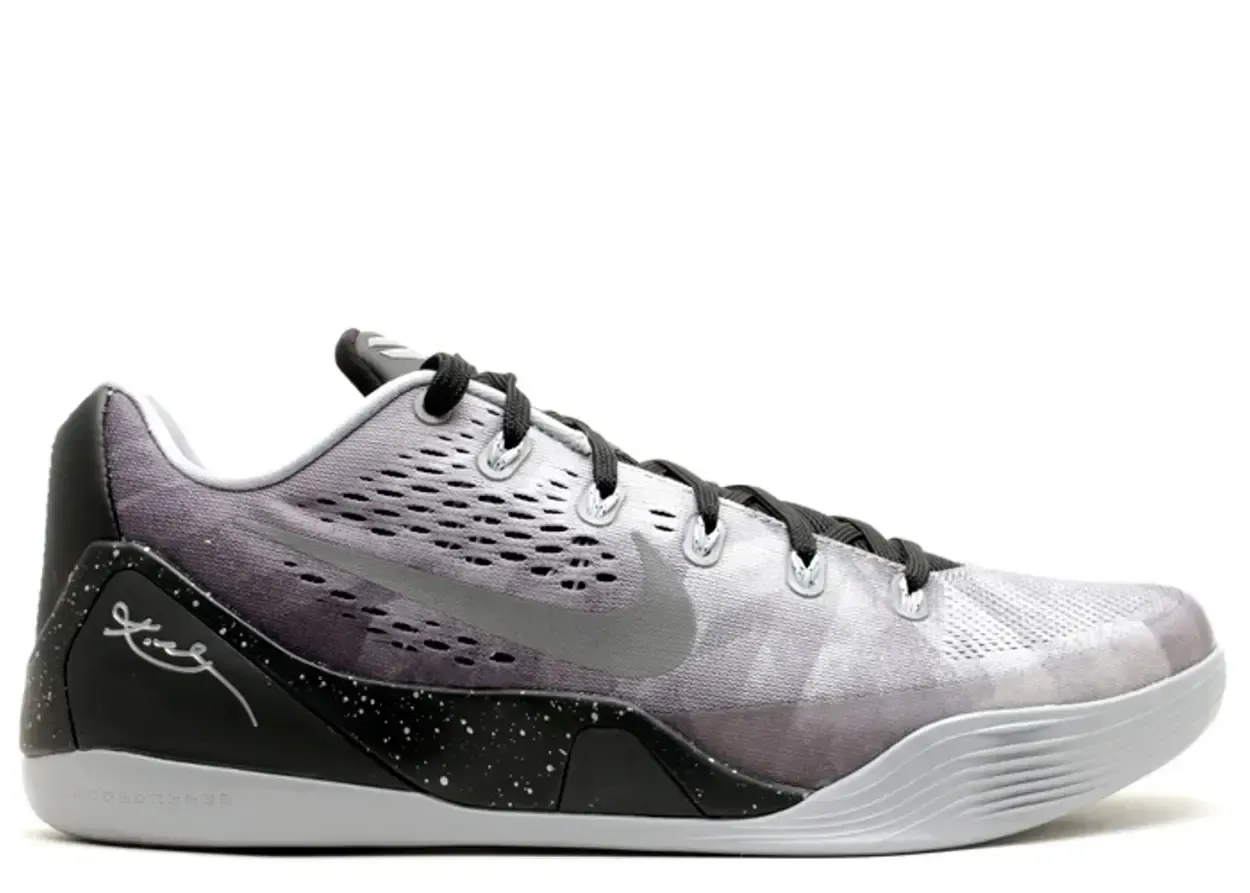 Nike Kobe 9 EM Low Metallic Silver Size 7, DS BRAND NEW NO BOX