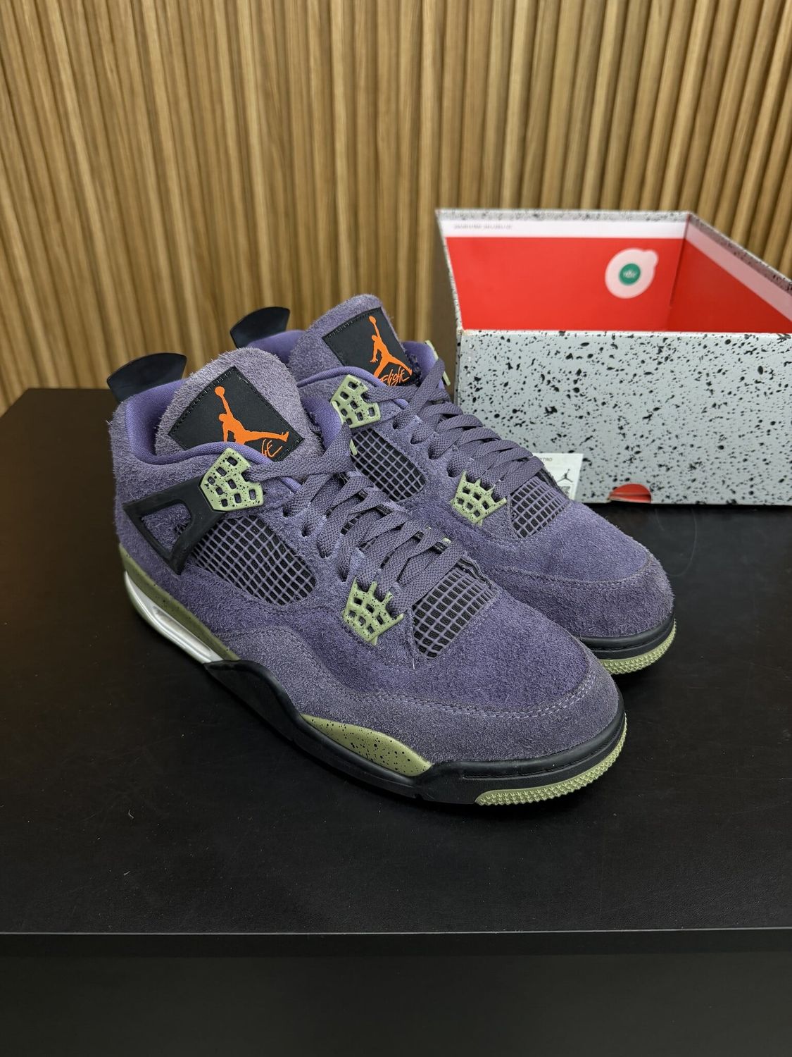 Jordan 4 Retro Canyon Purple (Women's) Size 12W, PREOWNED*