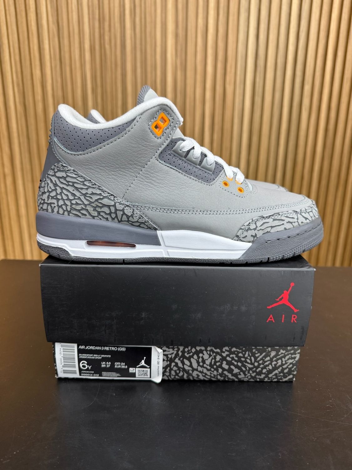 Jordan 3 Retro Cool Grey (2021) (GS) Size 6, PREOWNED*