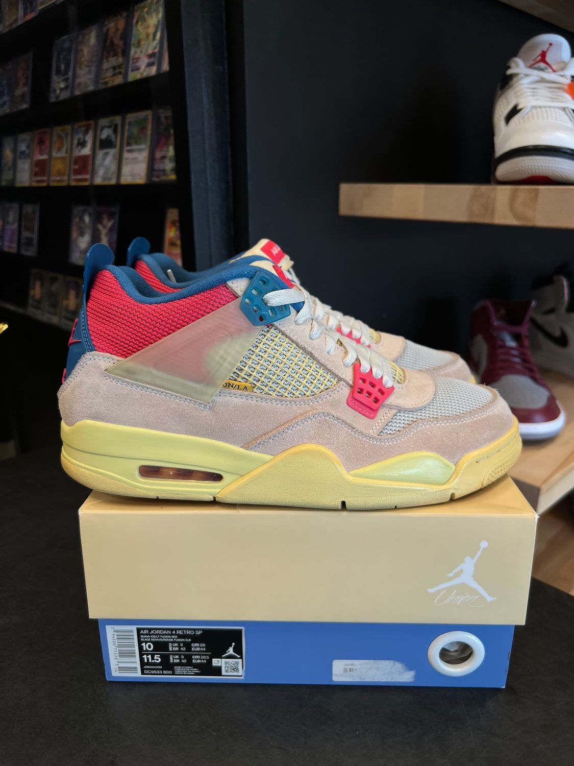 Jordan 4 Retro Union Guava Ice Size 10, PREOWNED*