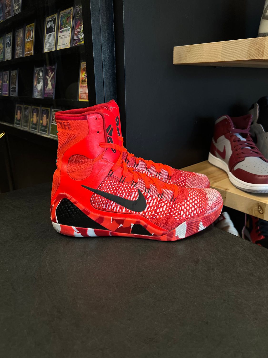 Nike Kobe 9 Elite Christmas (2014) Size 10, PREOWNED NO BOX
