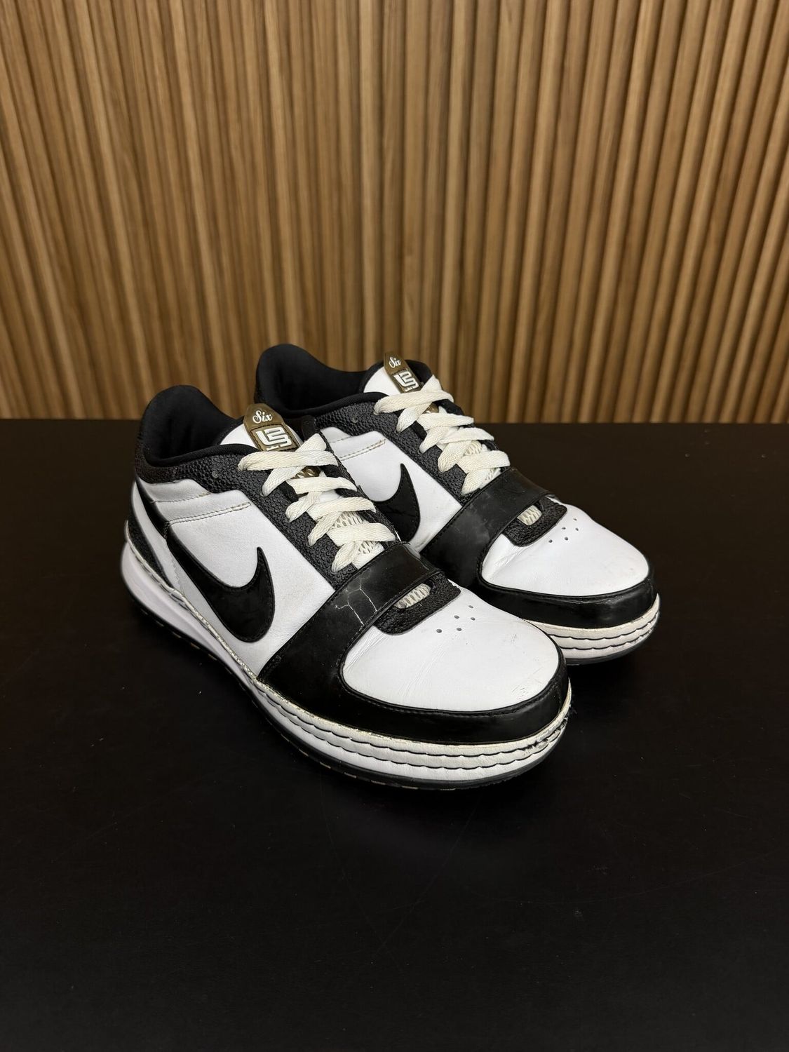 Nike LeBron 6 Low White Black Size 8.5, PREOWNED*