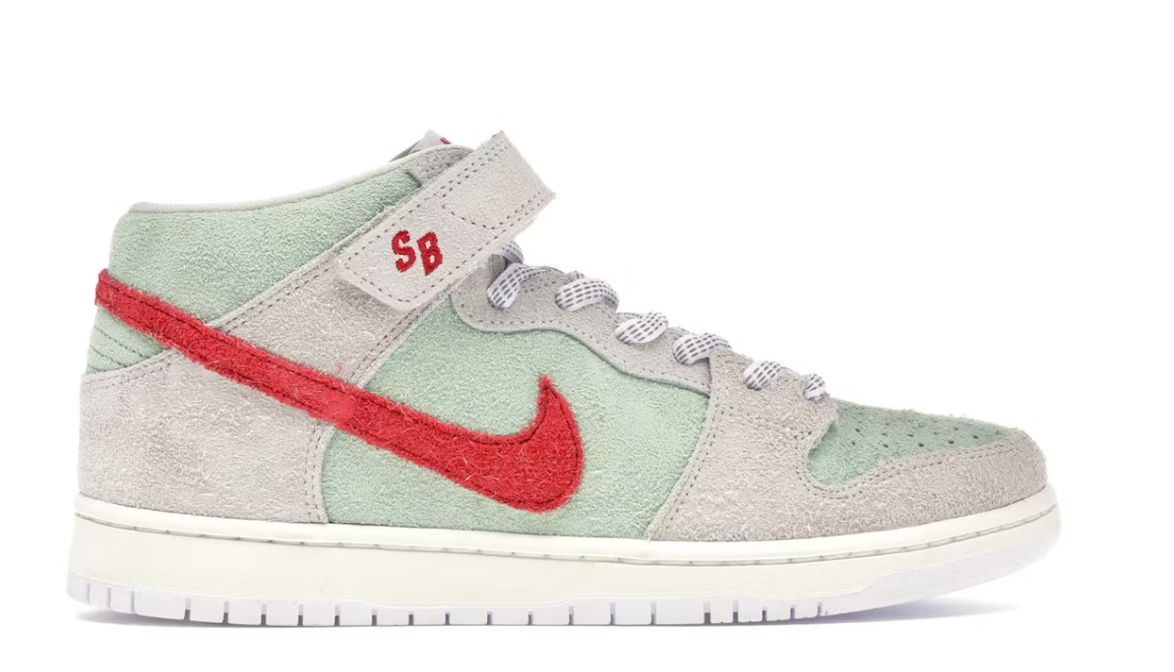 Nike SB Dunk Mid White Widow Size 10, DS BRAND NEW*