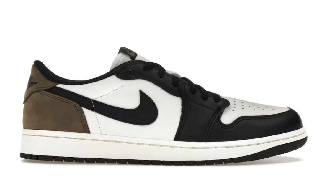 Jordan 1 Retro Low OG Mocha (PS) Size 2.5, DS BRAND NEW*