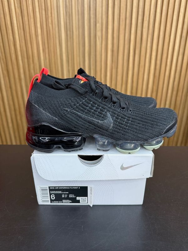 Nike Air VaporMax Flyknit 3 Black Snakeskin Size 6, PREOWNED*