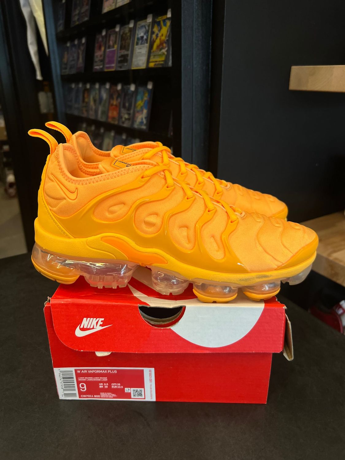 Nike Air VaporMax Plus Orange (Women's) Size 9W, PREOWNED