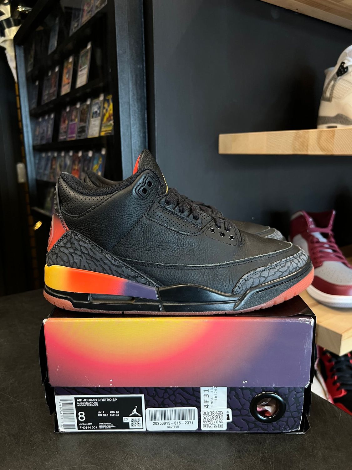 Jordan 3 Retro J Balvin Rio Size 8, PREOWNED