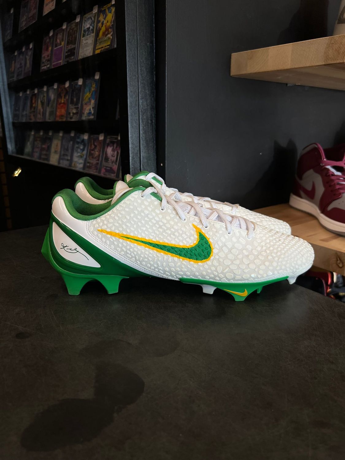 Nike Vapor Edge Kobe VI Oregon Ducks Football Cleats Size 12.5, PREOWNED SAMPLE TAG