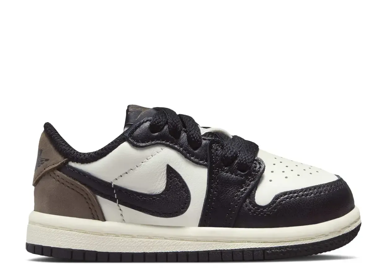 Jordan 1 Retro Low OG Mocha (TD) Size 5c, DS BRAND NEW*