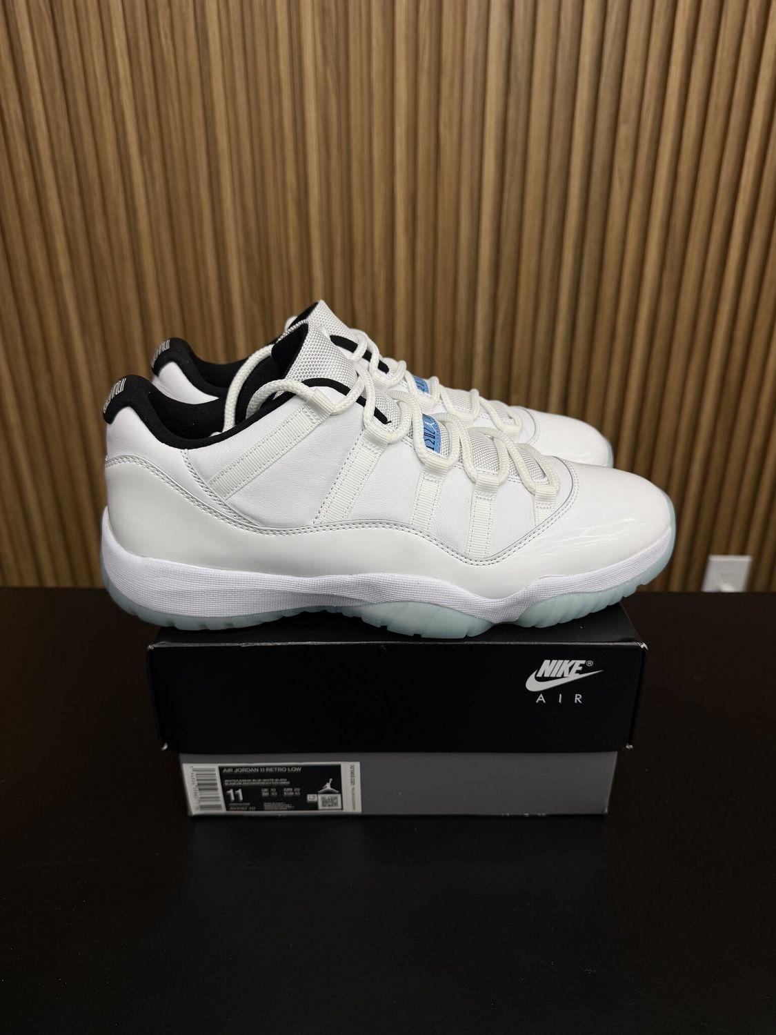 Jordan 11 Retro Low Legend Blue Size 11, PREOWNED PADS TRIED ON*