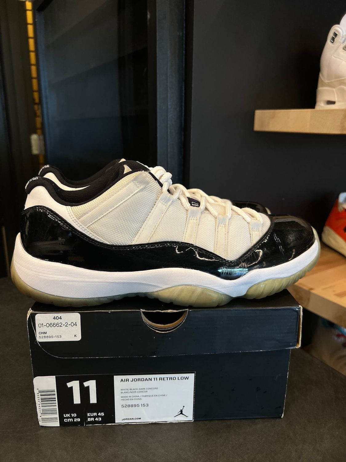 Jordan 11 Retro Low Concord Size 11, PREOWNED*