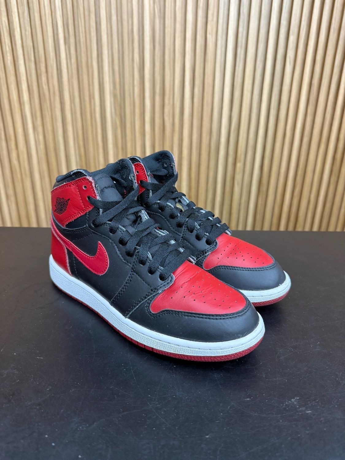 Jordan 1 Retro Bred Banned (2016) (GS) Size 6Y, PREOWNED NO BOX*