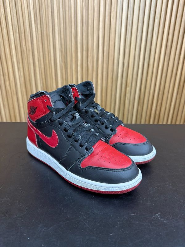 Jordan 1 Retro Bred Banned (2016) (GS) Size 6Y, PREOWNED NO BOX*