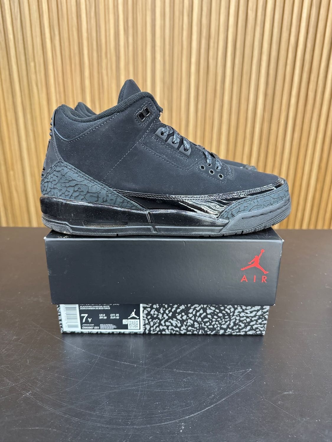 Jordan 3 Retro Black Cat (2025) (GS) Size 7Y, PREOWNED*