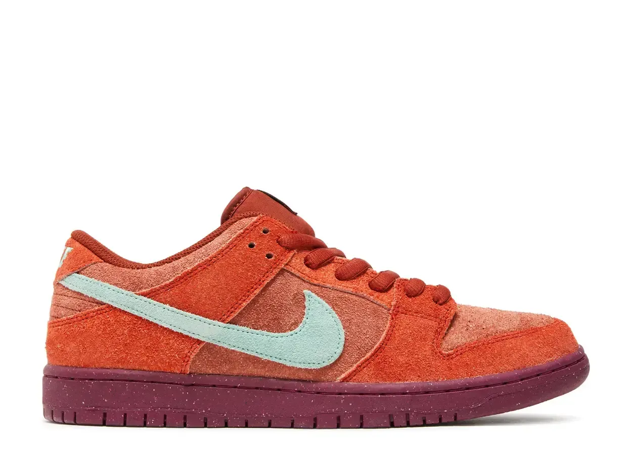 Nike SB Dunk Low Mystic Red Rosewood Size 11.5, DS BRAND NEW*