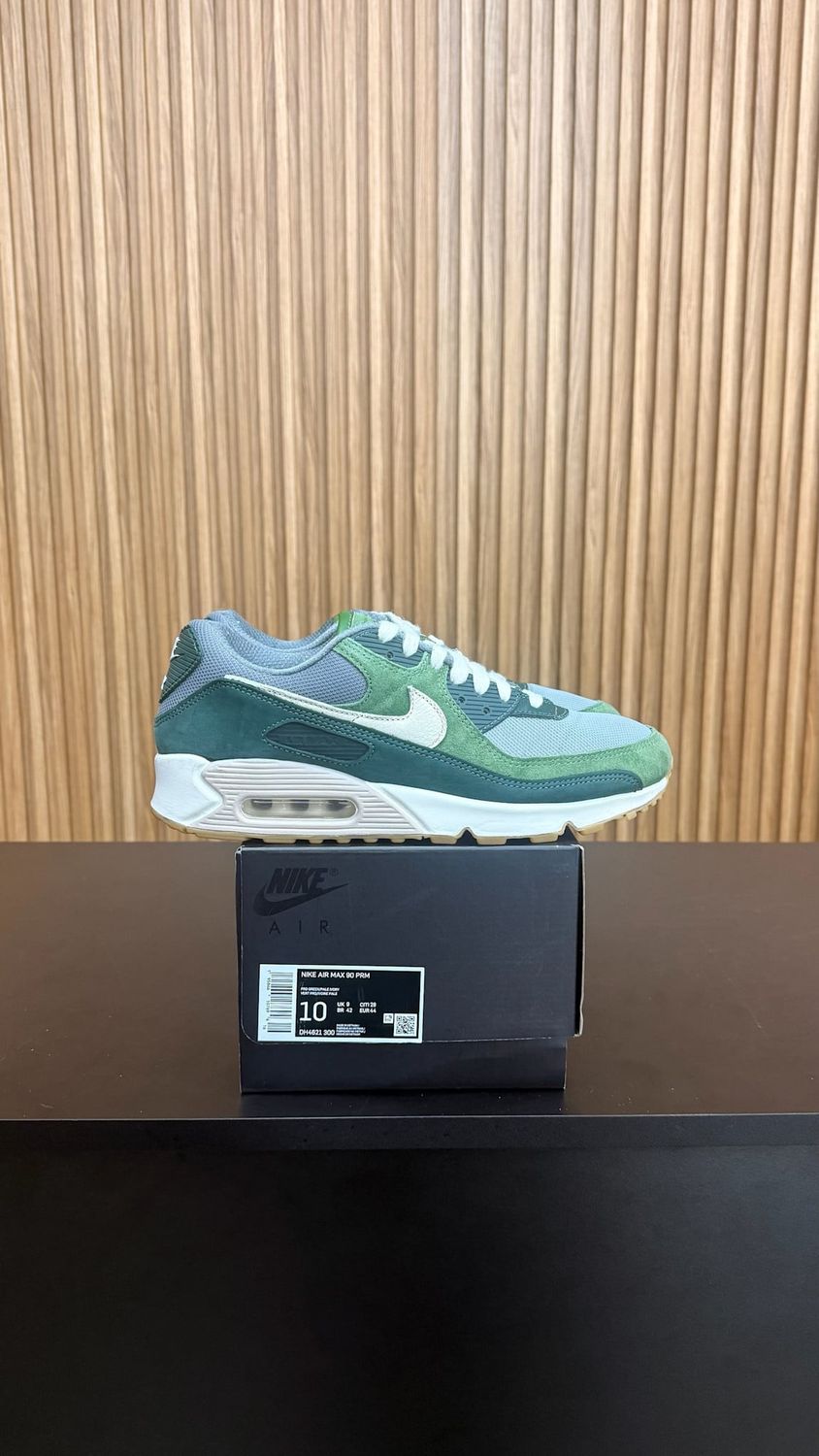 Nike Air Max 90 PRM Pro Green Pale Ivory Size 10, PREOWNED*