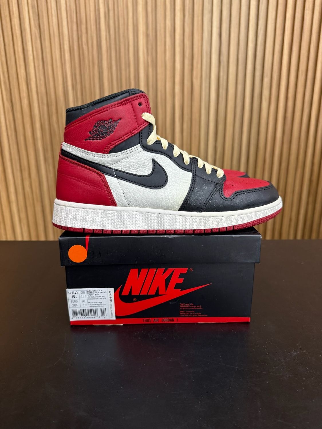Jordan 1 Retro High Bred Toe (GS) Size 6, PREOWNED*