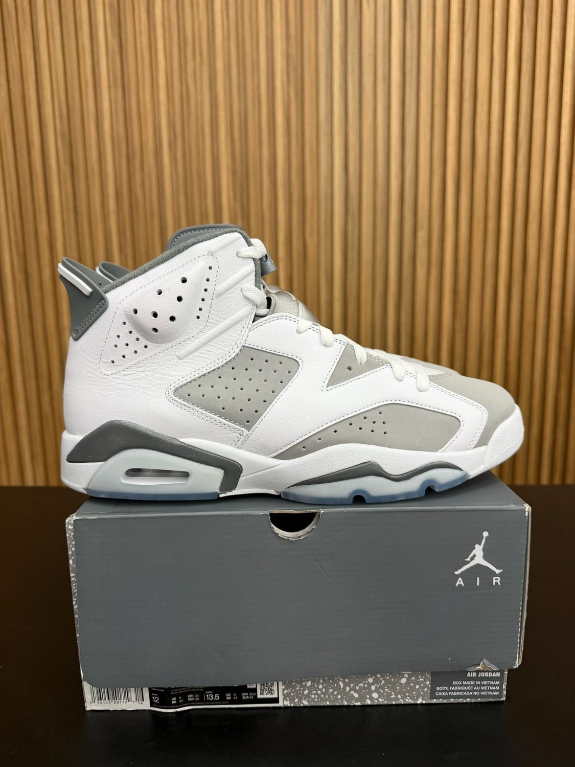 Jordan 6 Retro Cool Grey Size 12, PREOWNED TRIED ON*