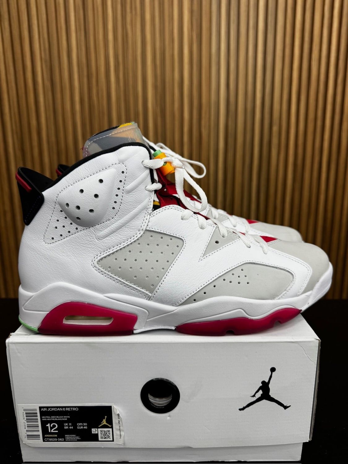 Jordan 6 Retro Hare Size 12, PREOWNED*