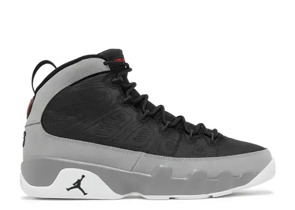 Jordan 9 Retro Particle Grey Size 9.5, DS BRAND NEW*