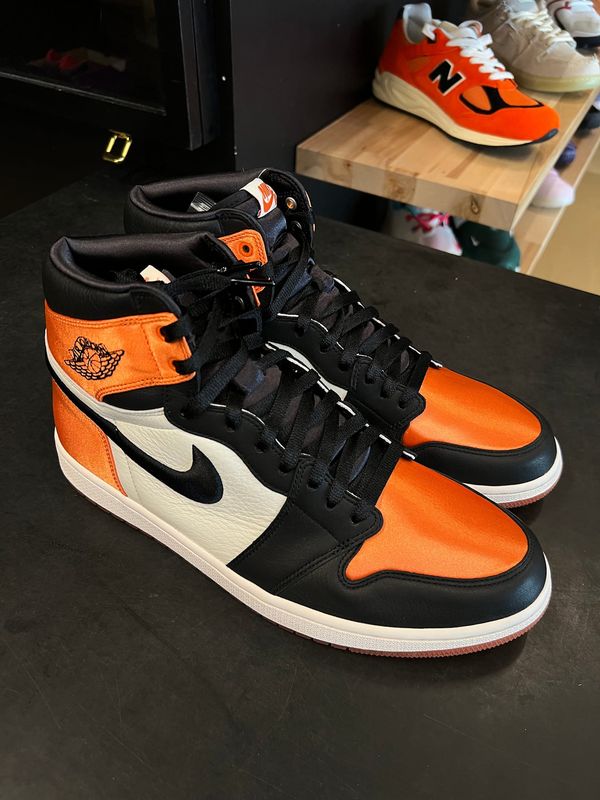Jordan 1 Retro High OG Satin Shattered Backboard (W) Size 14W, DS BRAND NEW NO BOX PROMO SAMPLE RARE SIZE