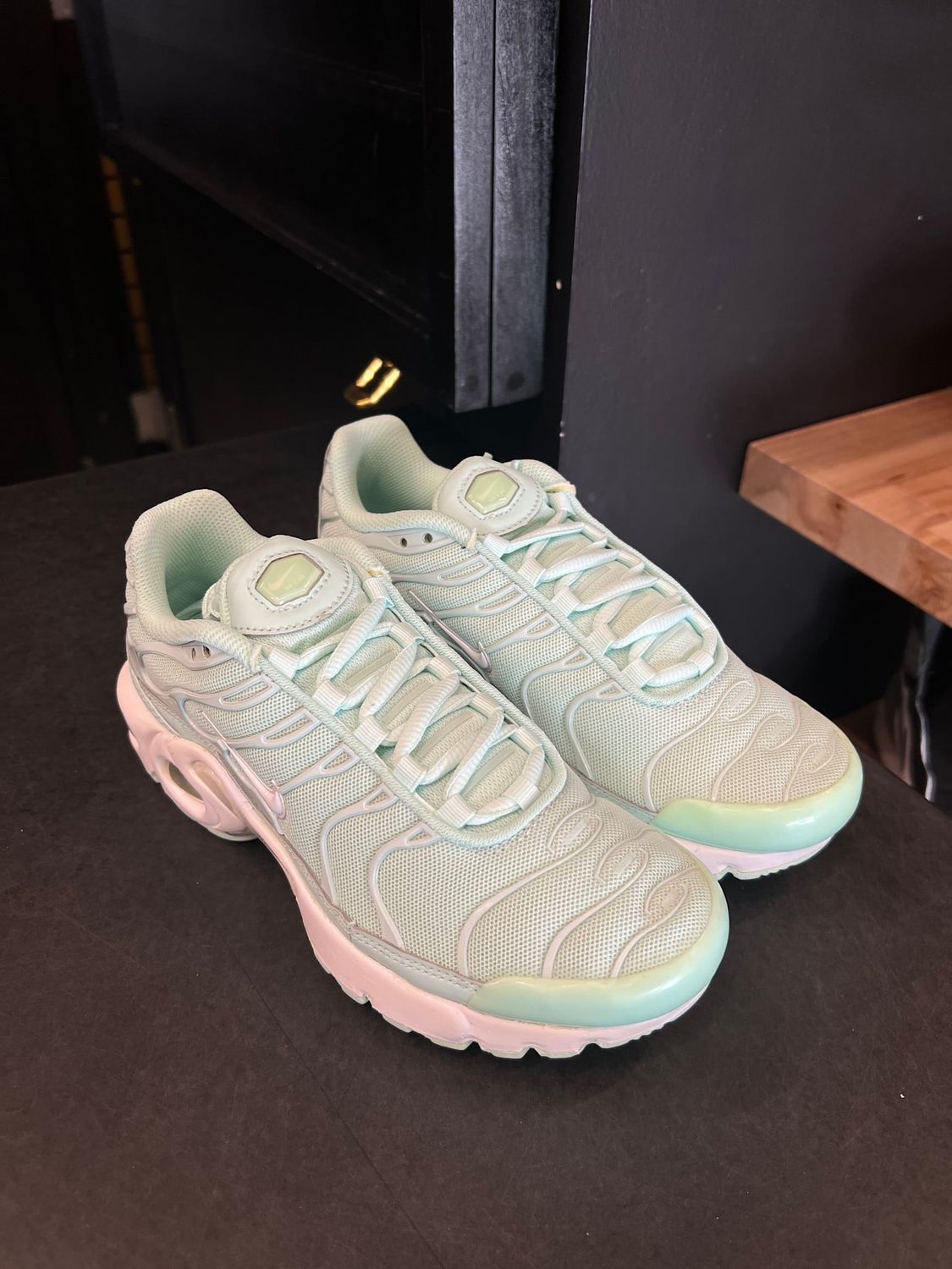 Nike Air Max Plus Igloo (GS) Size 4, PREOWNED TRIED ON