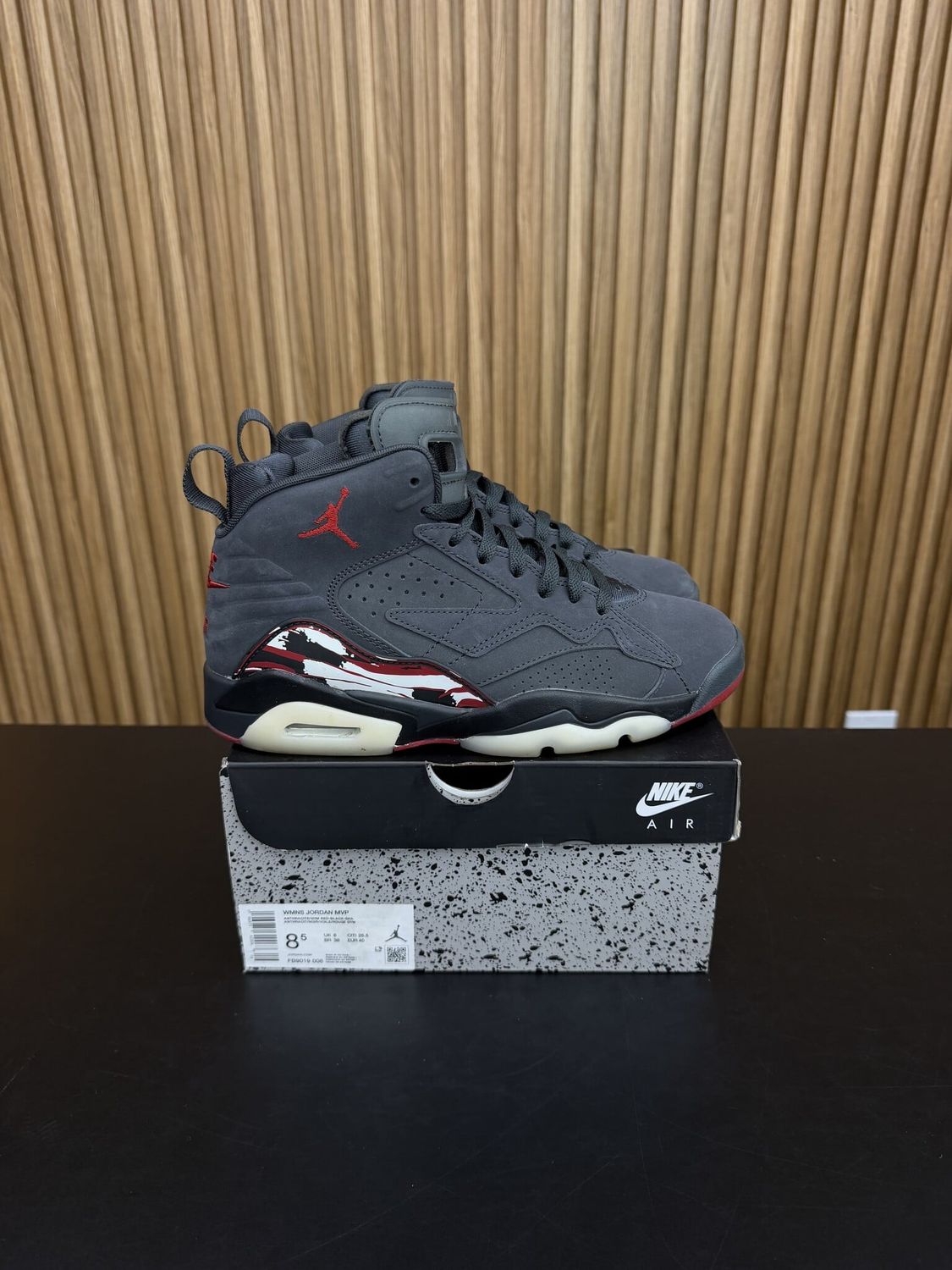 Jordan MVP Anthracite Gym Red (Women's) Size 8.5W, PREOWNED