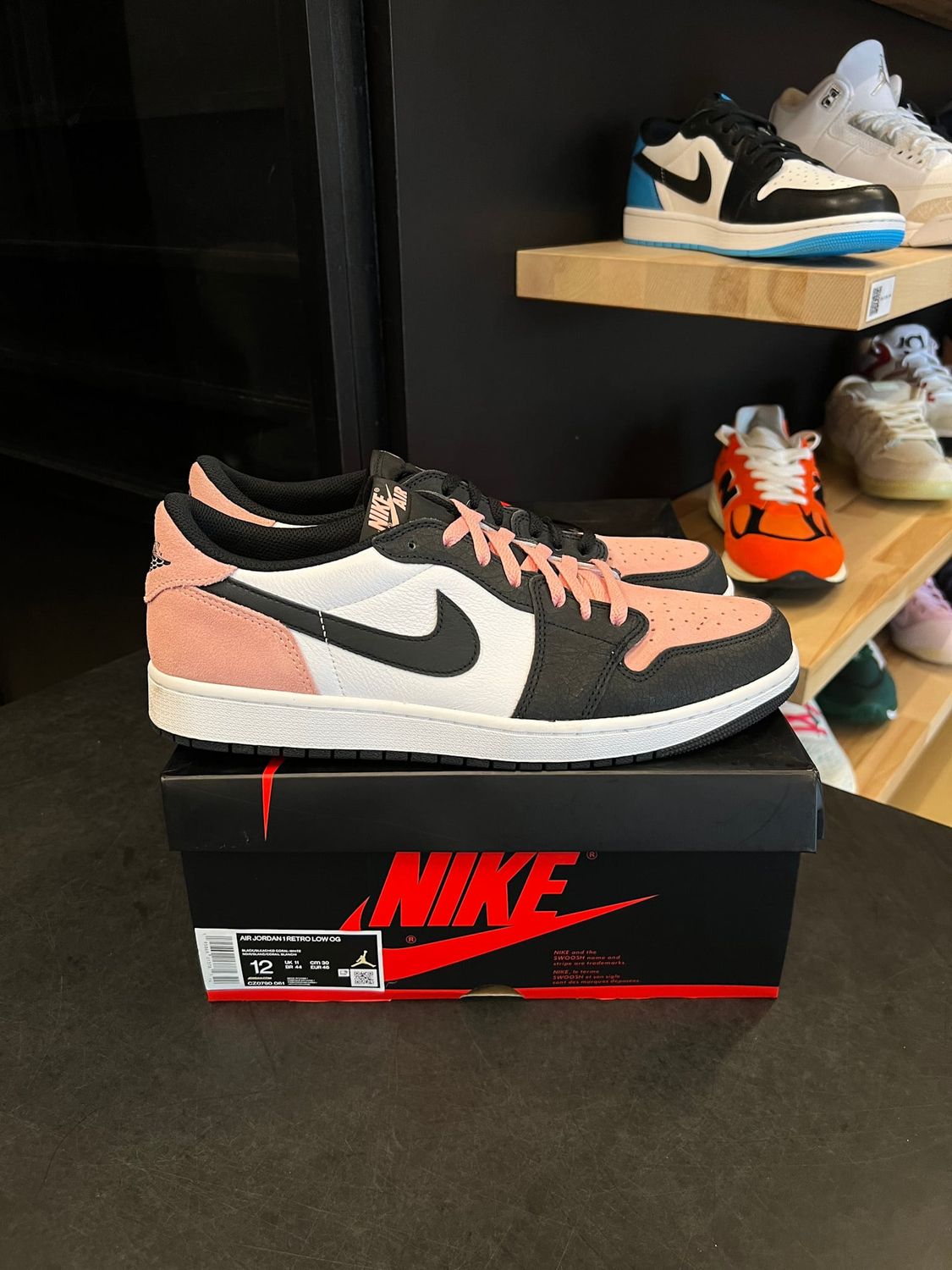 Jordan 1 Low OG Bleached Coral Size 12, PREOWNED*