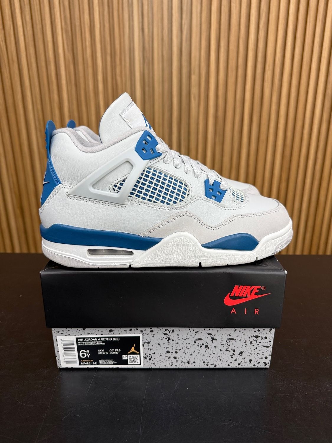 Jordan 4 Retro Military Blue (2024) (GS) Size 6.5Y, PREOWNED*