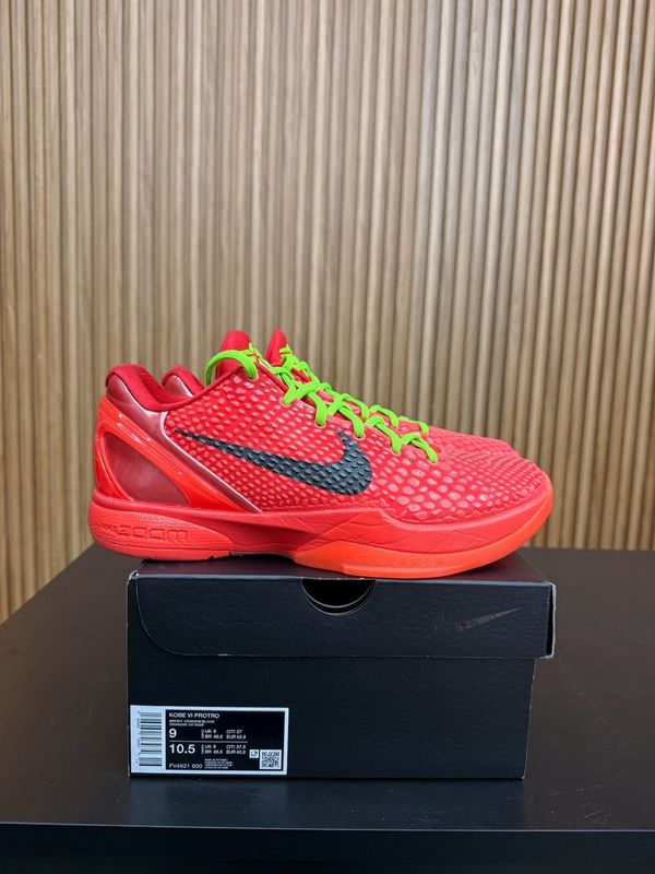 Nike Kobe 6 Protro Reverse Grinch Size 9, PREOWNED*