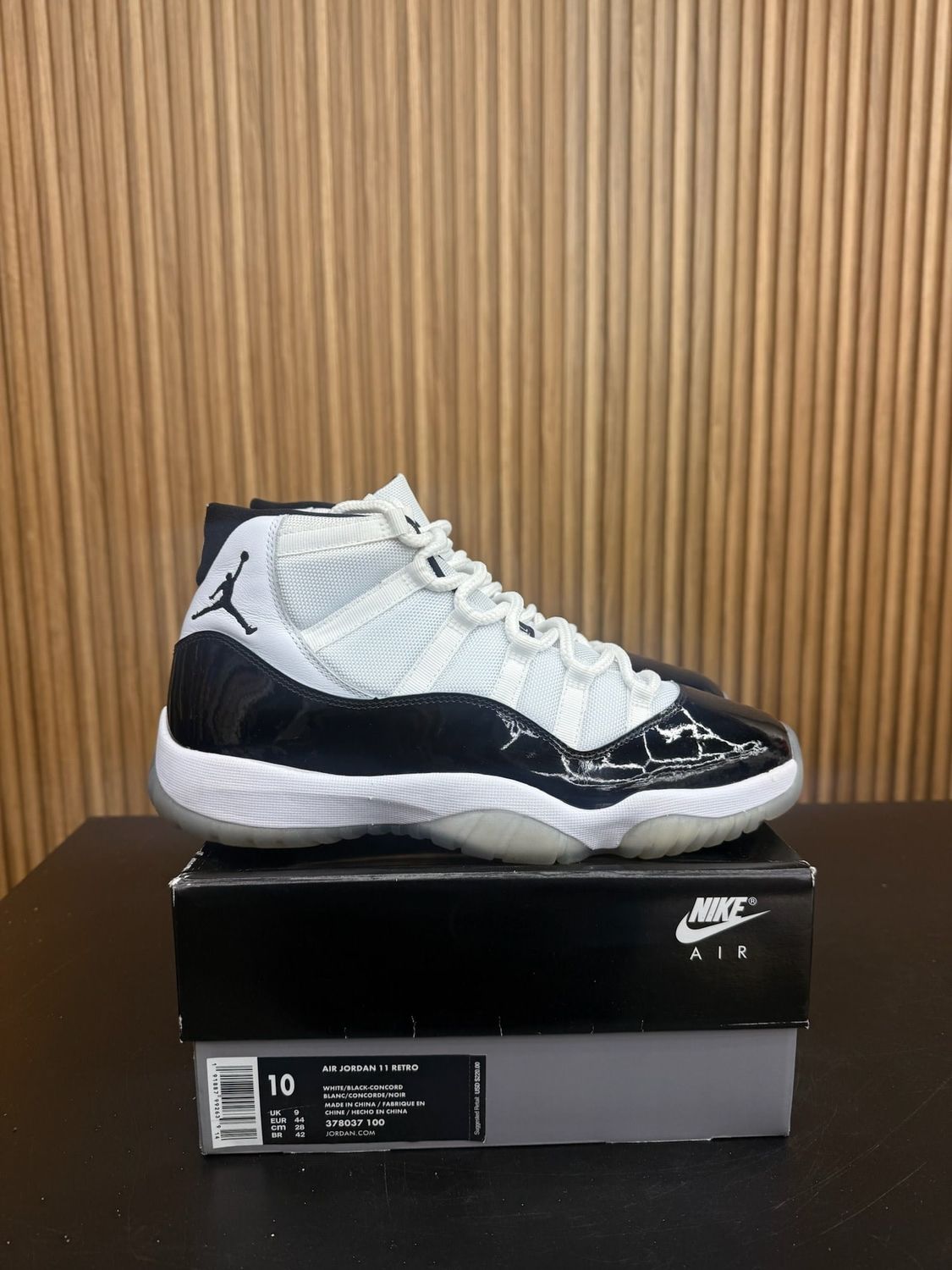 Jordan 11 Retro Concord (2018) Size 10, PREOWNED*