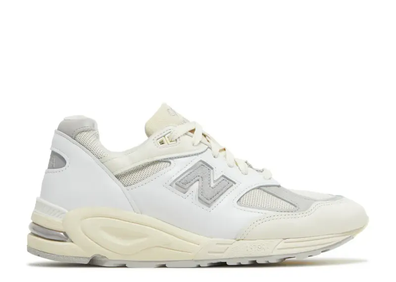New Balance 990v2 MiUSA Teddy Santis Sea Salt Size 9, DS BRAND NEW*