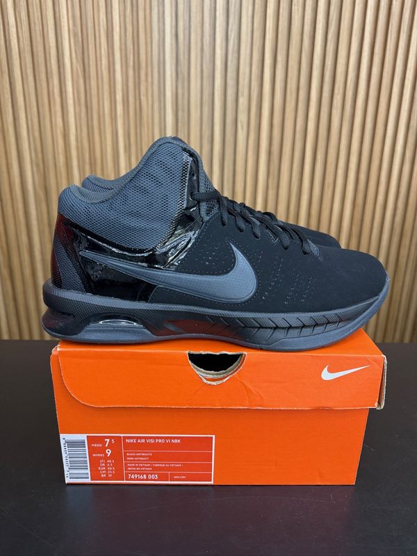 Nike Air Visi Pro 6 NBK Black Anthracite Size 7.5, PREOWNED