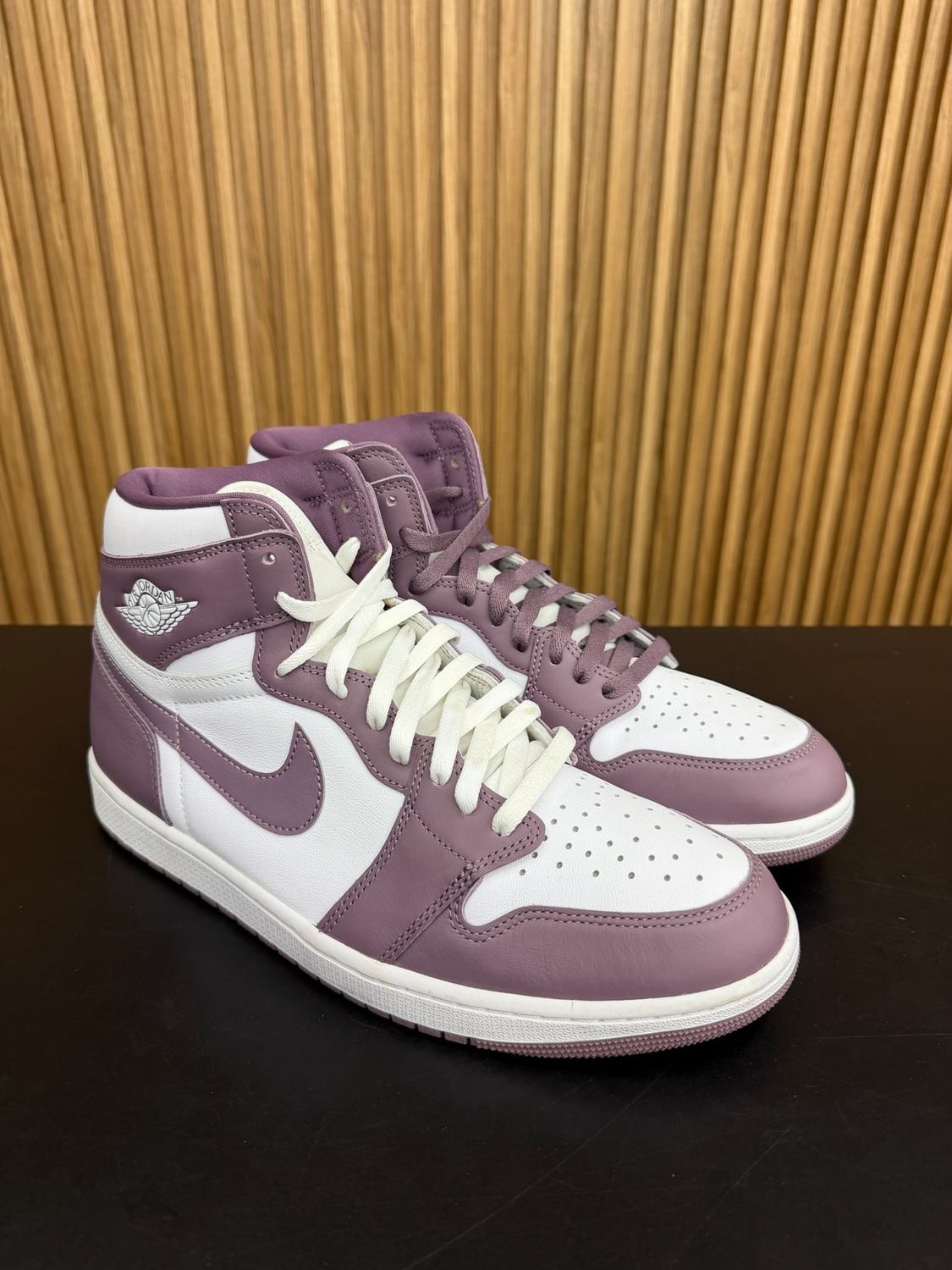 Jordan 1 Retro High OG Mauve Size 12, PREOWNED NO BOX*
