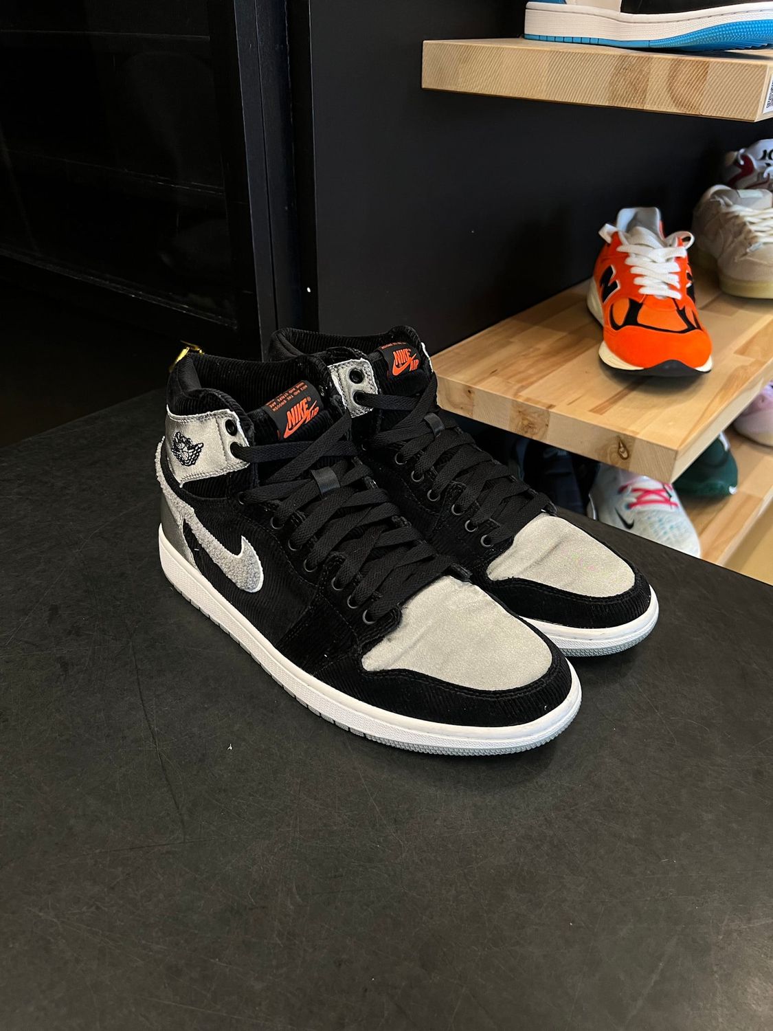 Jordan 1 Retro High Aleali May Shadow Size 12, PREOWNED*