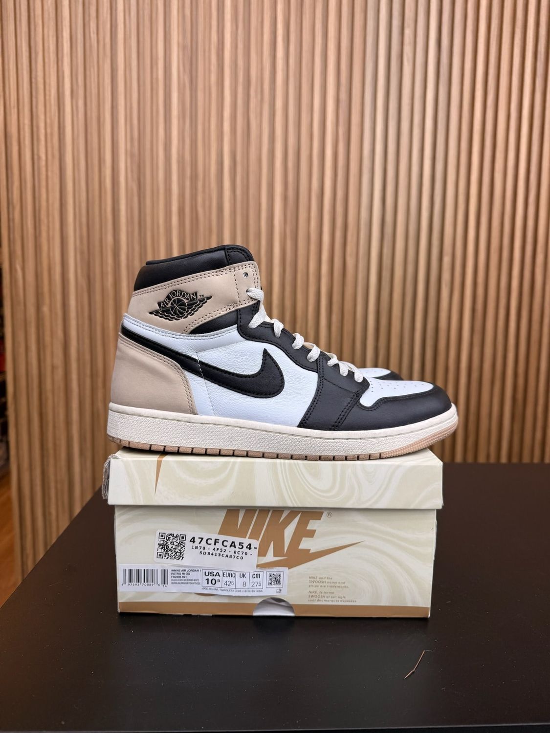 Jordan 1 Retro High OG Latte (Women's)  Size 10.5W, PREOWNED*