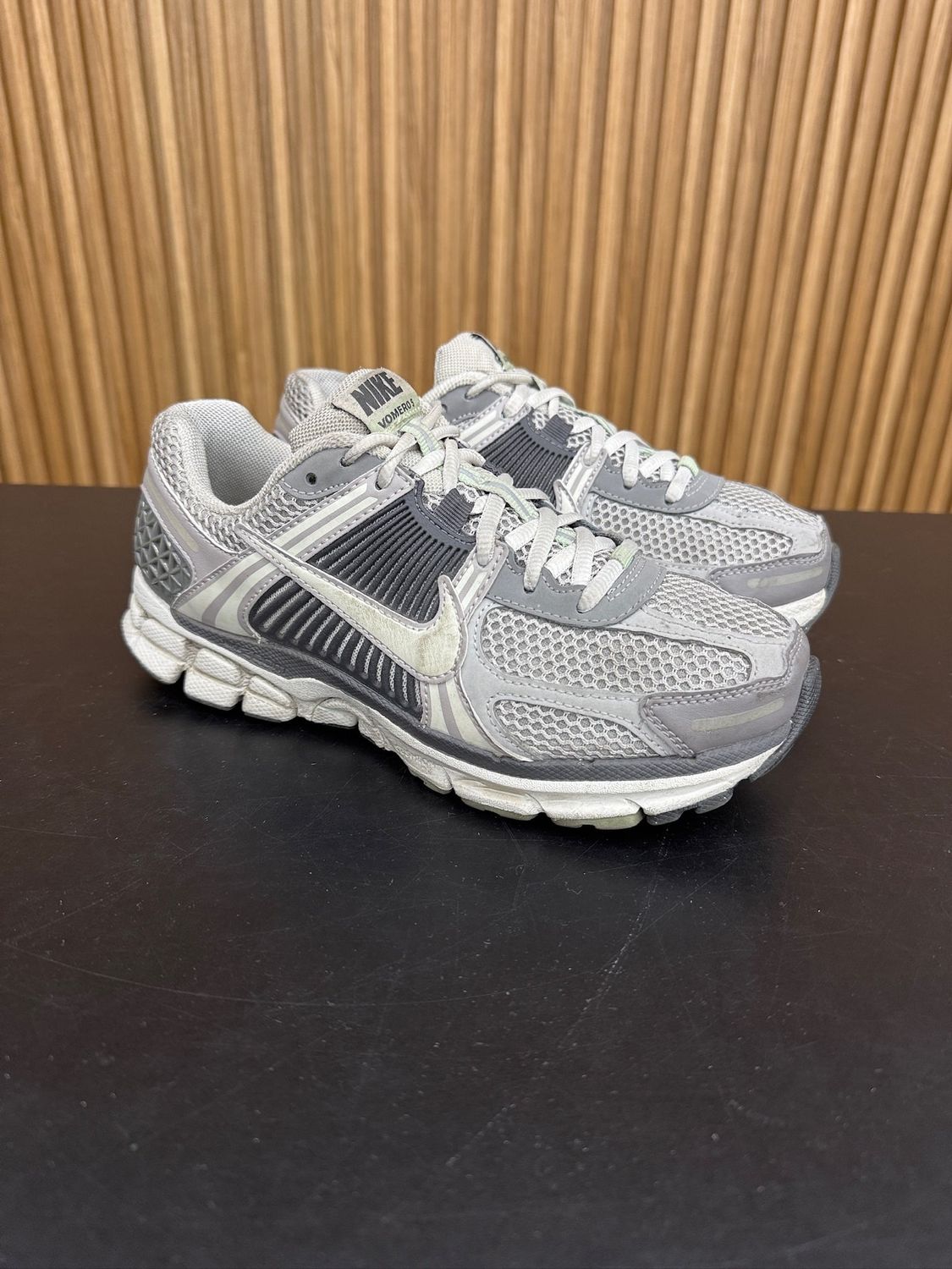 Nike Zoom Vomero 5 Cobblestone Flat Pewter (Women's) Size 6.5W, PREOWNED NO BOX