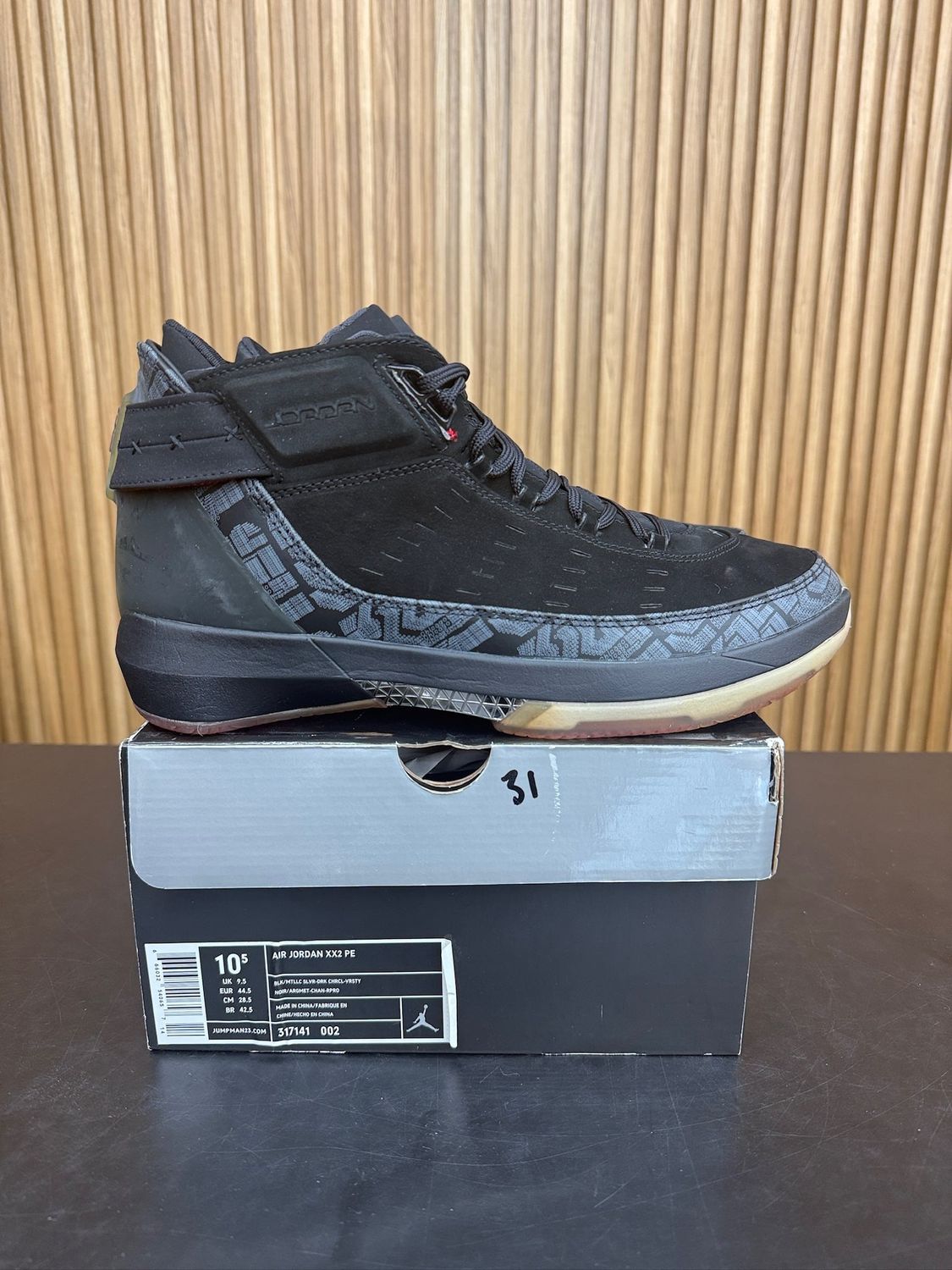 Jordan 22 OG Chicago PE Size 10.5, PREOWNED